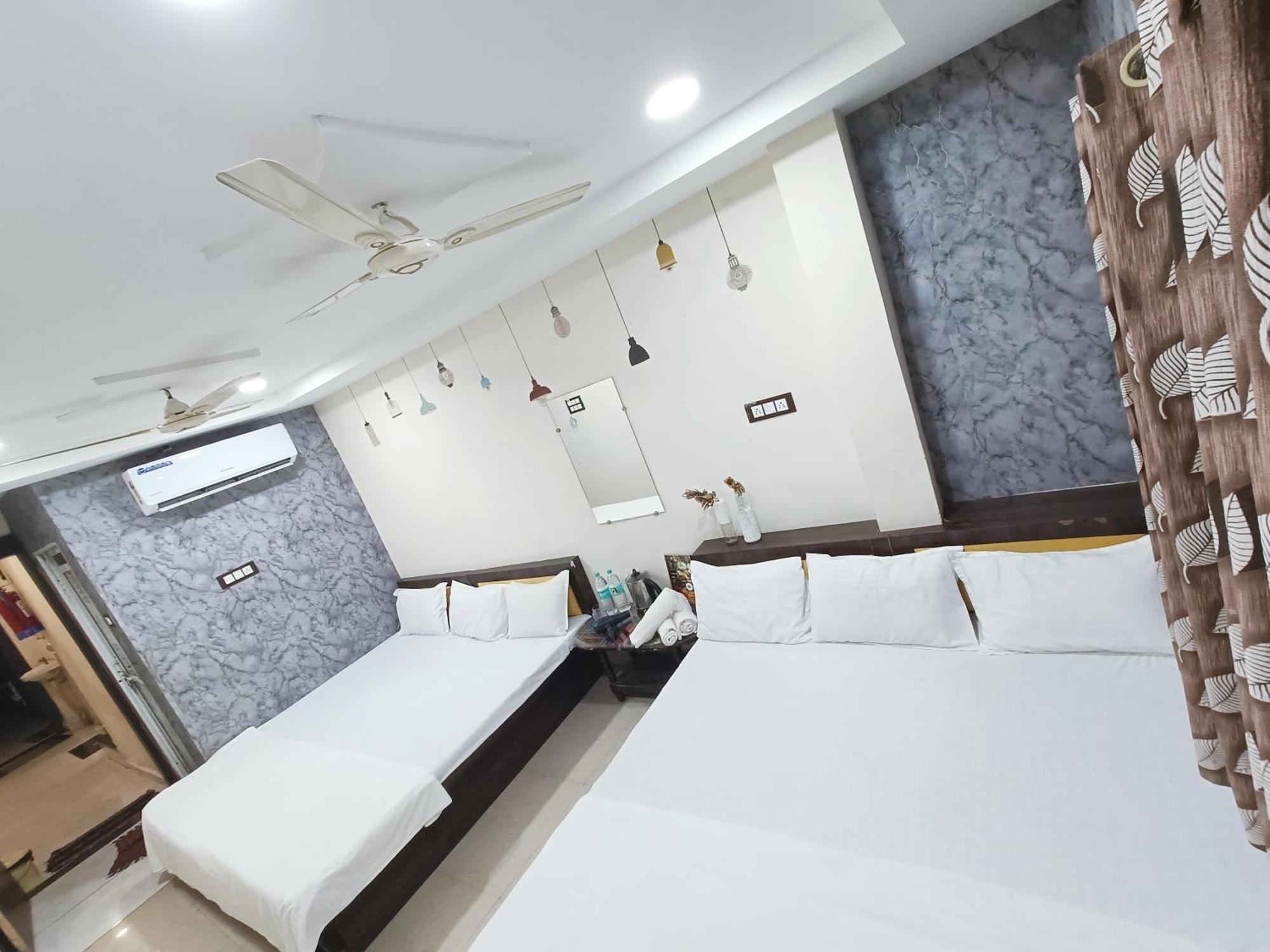 Ginger Hotels Ujjain Tower Kshipra Inn-Family Stay Airconditioned Hotel Экстерьер фото